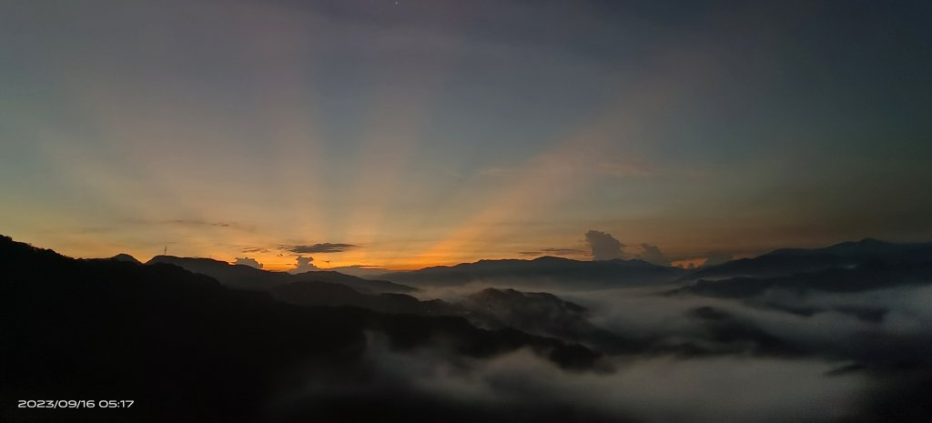 石碇坪林趴趴走追雲趣-星空夜景/霞光日出雲海 #長圓金蛛_2282916