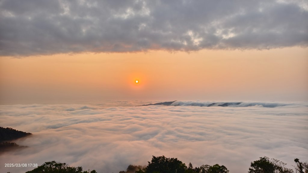 #馬那邦山 #夕陽 #雲海 #雲浪 3/8_2730361