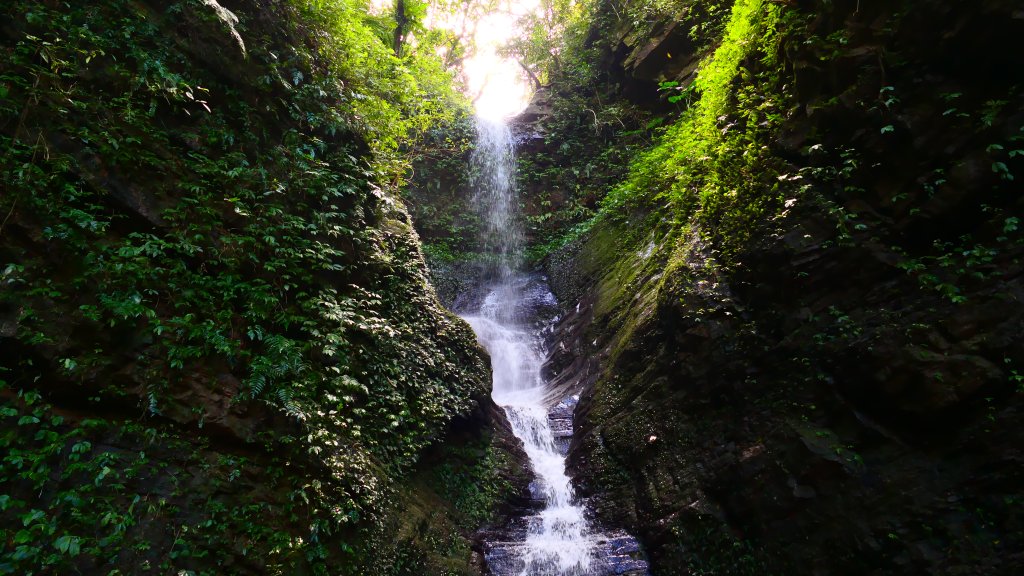 大尖山瀑布封面圖