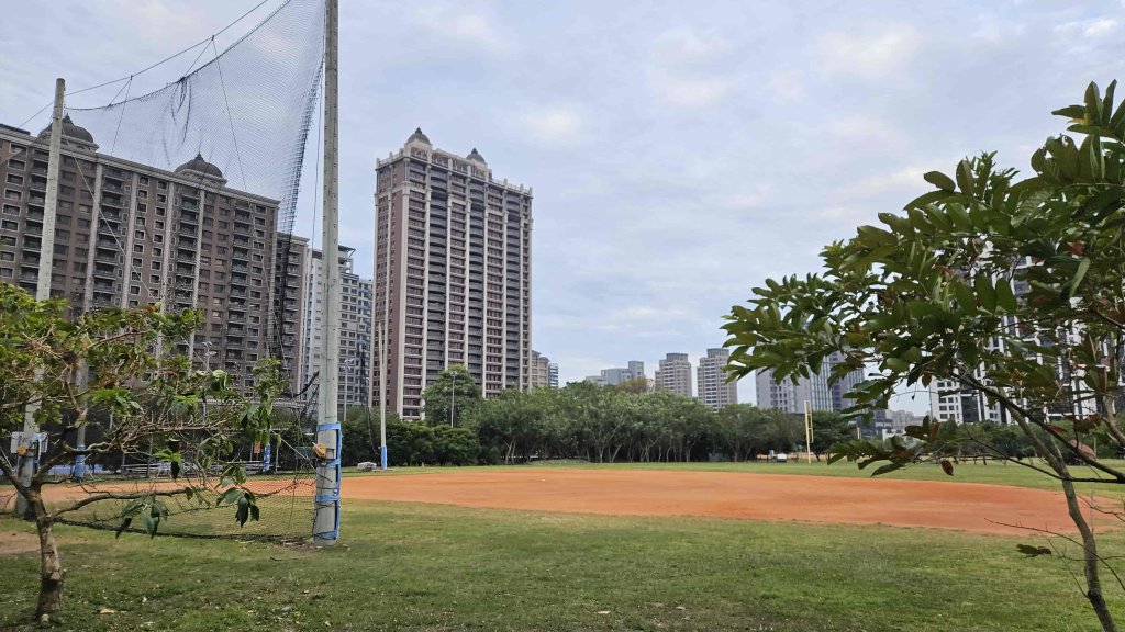 20251218犁頭山-吧哩國山主東峰-石頭坑山西南峰-石頭坑山封面圖