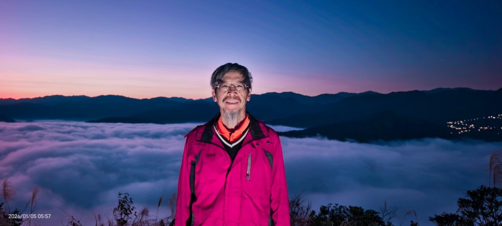 #新店四十份 #翡翠水庫壩頂 #覺真宮 #雲海 #日出 #雲瀑 #霧虹 1/5_2977218