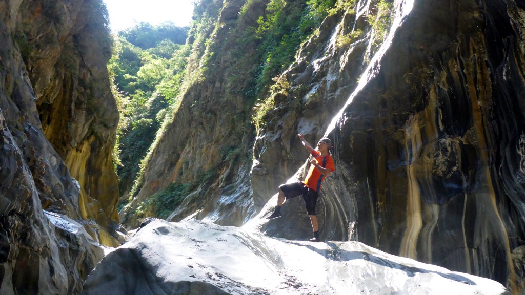 哈尤溪天然彩壁畫作_565566