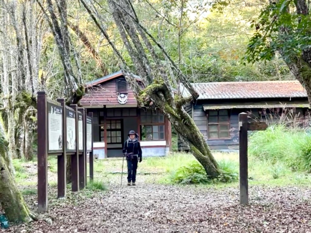 養老走霞喀羅白石駐在所封面圖