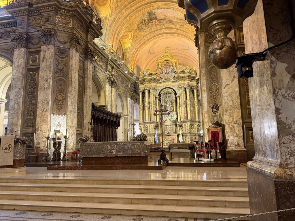 [紐約馬之行-55] 2025_1114 布宜諾斯艾利斯主教座堂_2953565