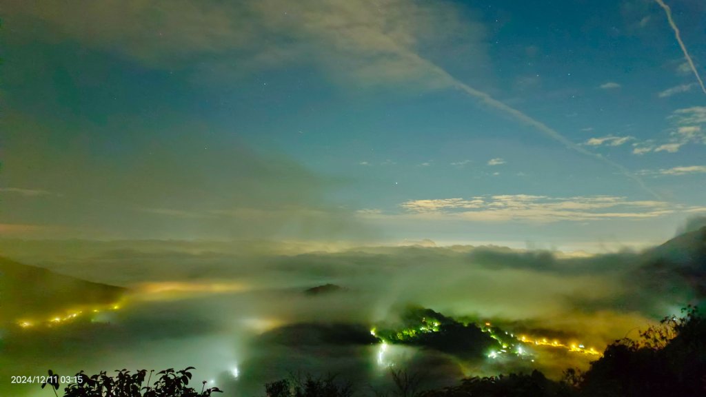 大屯山差強人意 #琉璃光 #火燒雲 #日出 #雲海 12/11_2666952