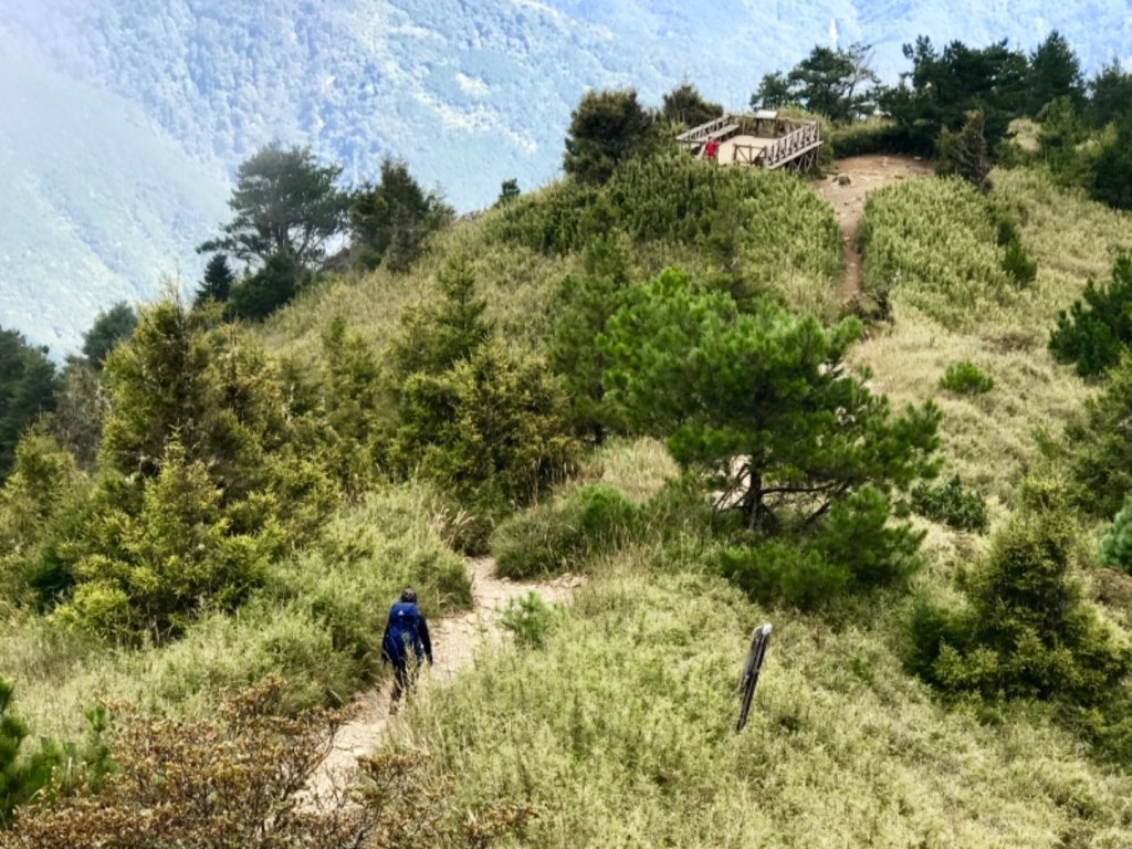 雪山下翠池三日行_689006