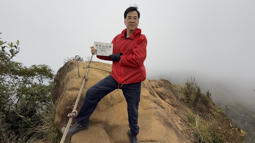 上上又下下的筆架連峰|西帽子岩|炙子頭山|峯花雪月_2691191