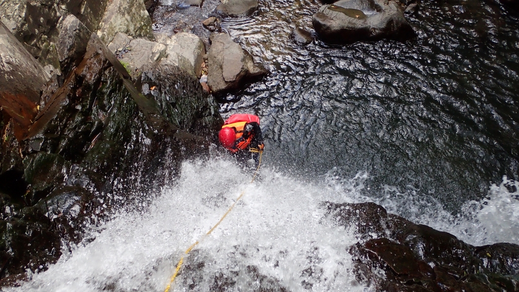 頭前溪攀瀑、跳水去_52840