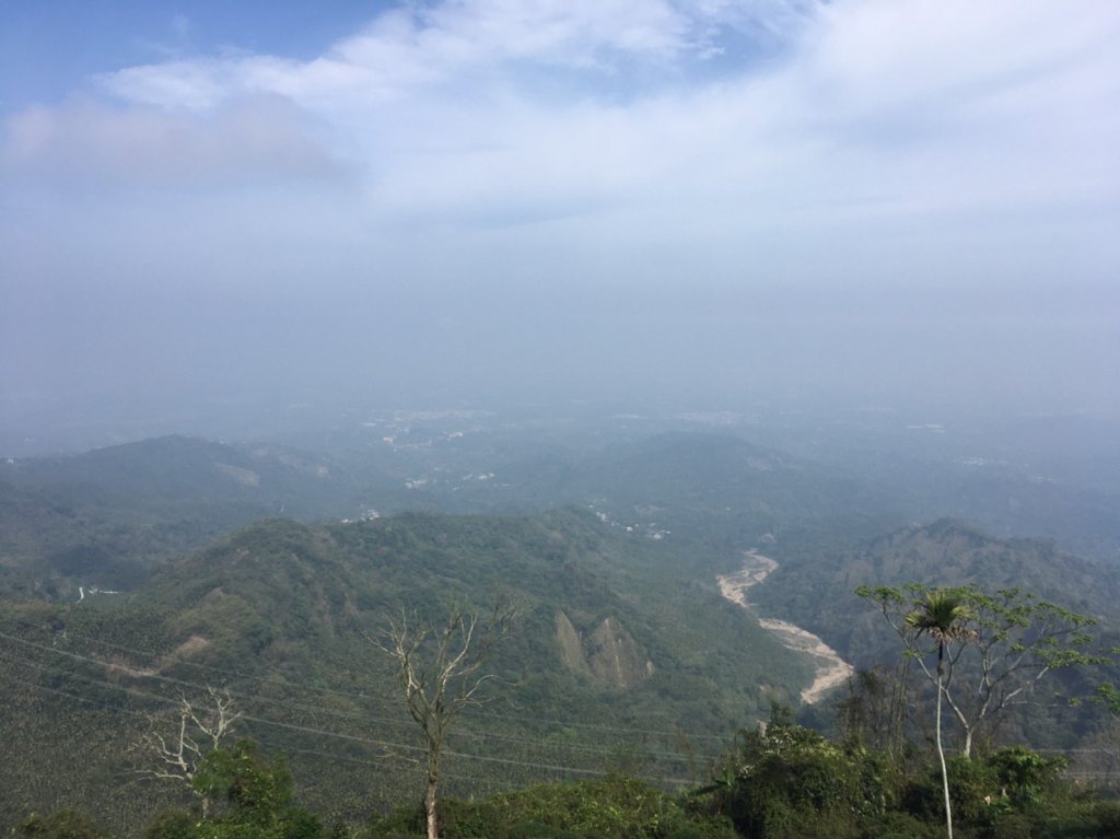 210501衝居父女同遊大尖山_1369172