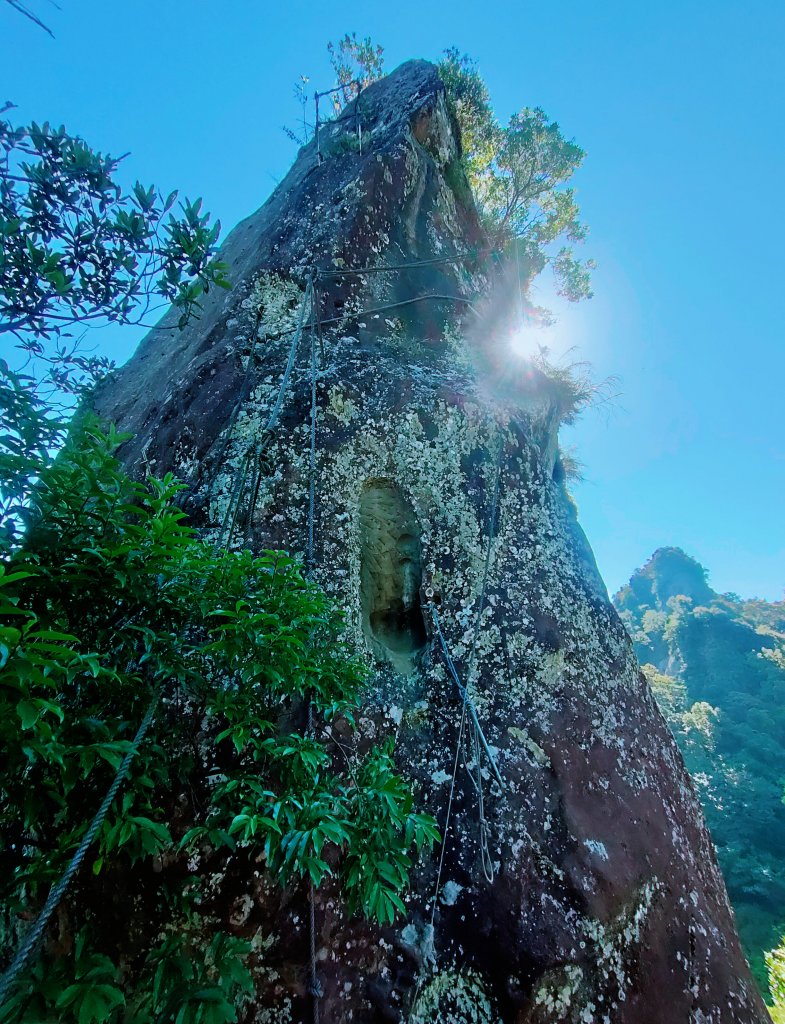 孝子山、慈母峰、普陀山 O 型封面圖