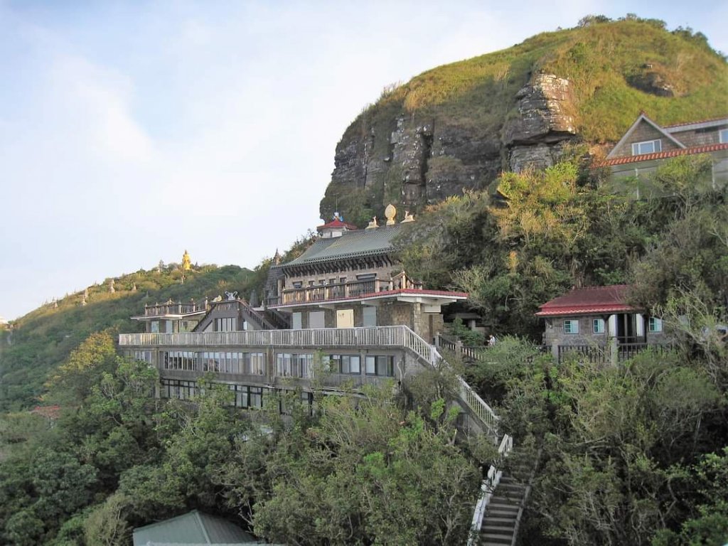 〔貢寮 〕靈鷲山無生道場  三貂角燈塔 ，南子吝步道，獅公髻尾山，台東三仙台，花蓮七星潭，清水斷崖_2143376