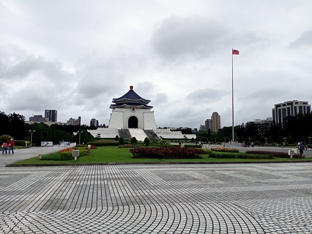 自由廣場、國家戲劇院、國家音樂廳、中正紀念堂、內湖瑞陽公園【齊心鞋力尋寶去】_1995361
