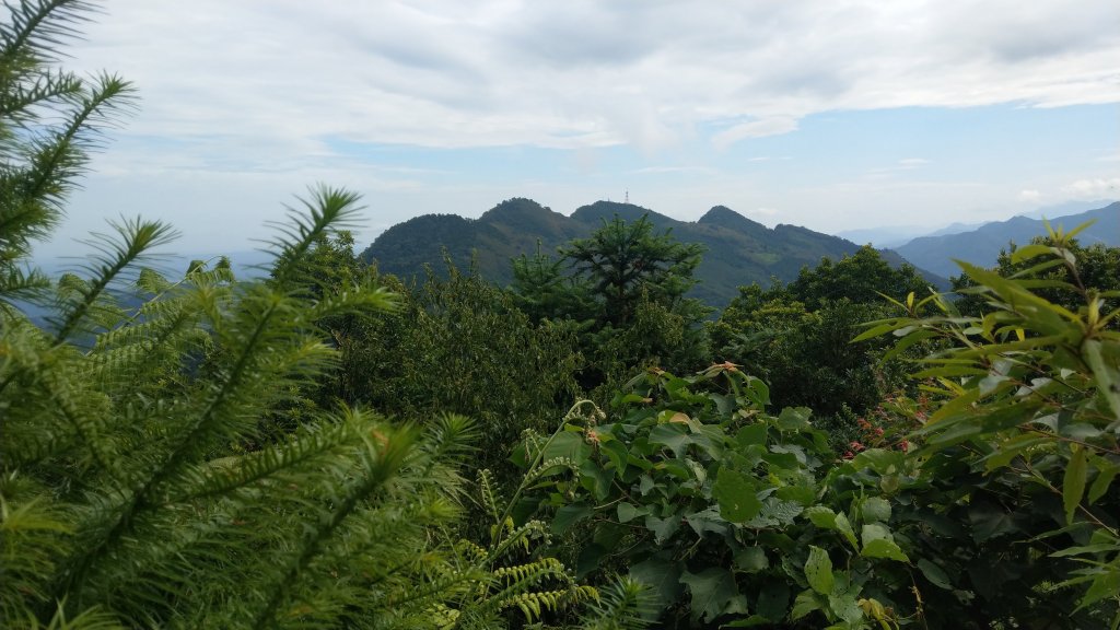 鵝公髻山封面圖