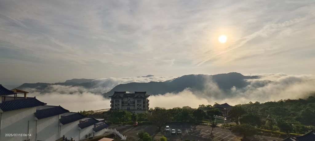 跟著雲海達人山友追雲趣 #月光雲海 #曙光雲海 #日出雲瀑 7/13_2834986