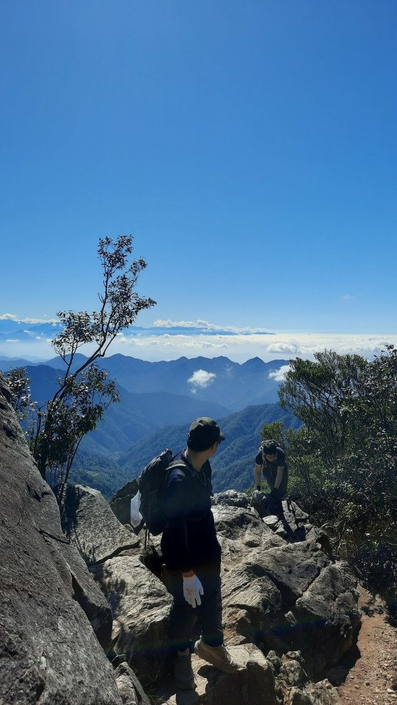 《台中》鳶嘴雲瀑｜鳶嘴山登山步道O繞20221204_1938446