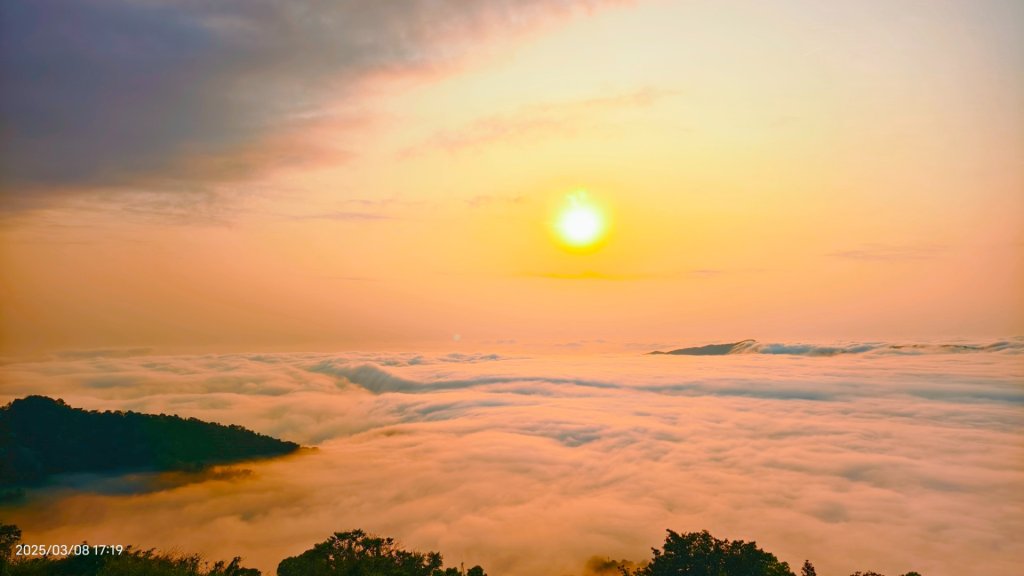#馬那邦山 #夕陽 #雲海 #雲浪 3/8_2730416