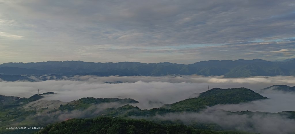 永遠看不膩的二格山藍天綠地雲海流瀑+日出火燒雲8/12&13陽明山流星雨夜空_2245475