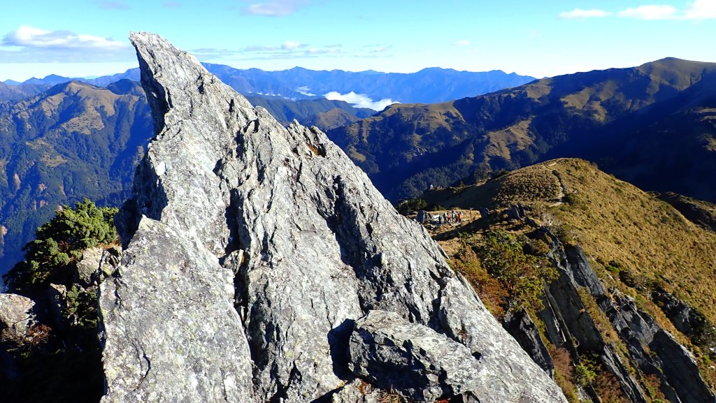 深秋綺麗山景和雲海的饗宴戒茂斯上嘉明湖山遊記_2947394