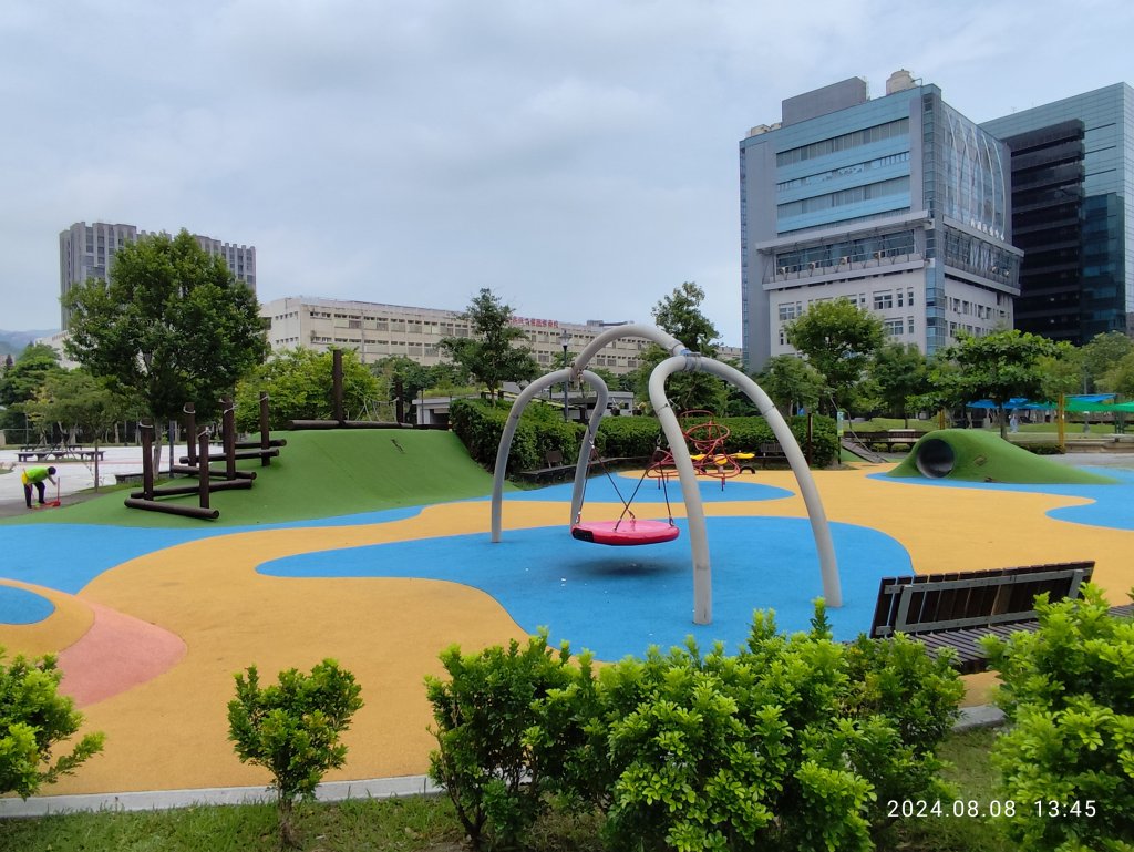 《大港墘公園》《挑戰！台北捷運集章全制霸！》封面圖