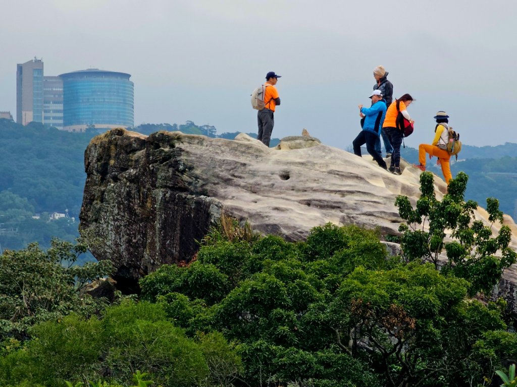 軍艦岩丹鳳山十一連峰-台北市北投區_3010938
