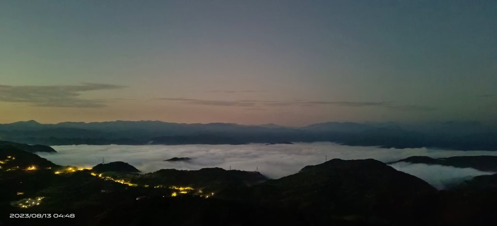 永遠看不膩的二格山藍天綠地雲海流瀑+日出火燒雲8/12&13陽明山流星雨夜空_2246658