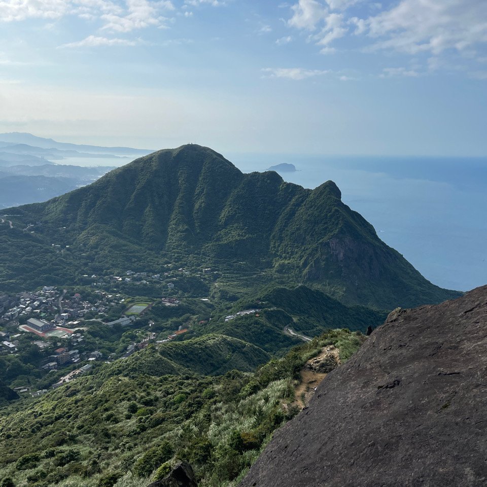 2022-04-10 黃金三稜(燦光竂山.半屏山.無耳茶壺山)_1771289