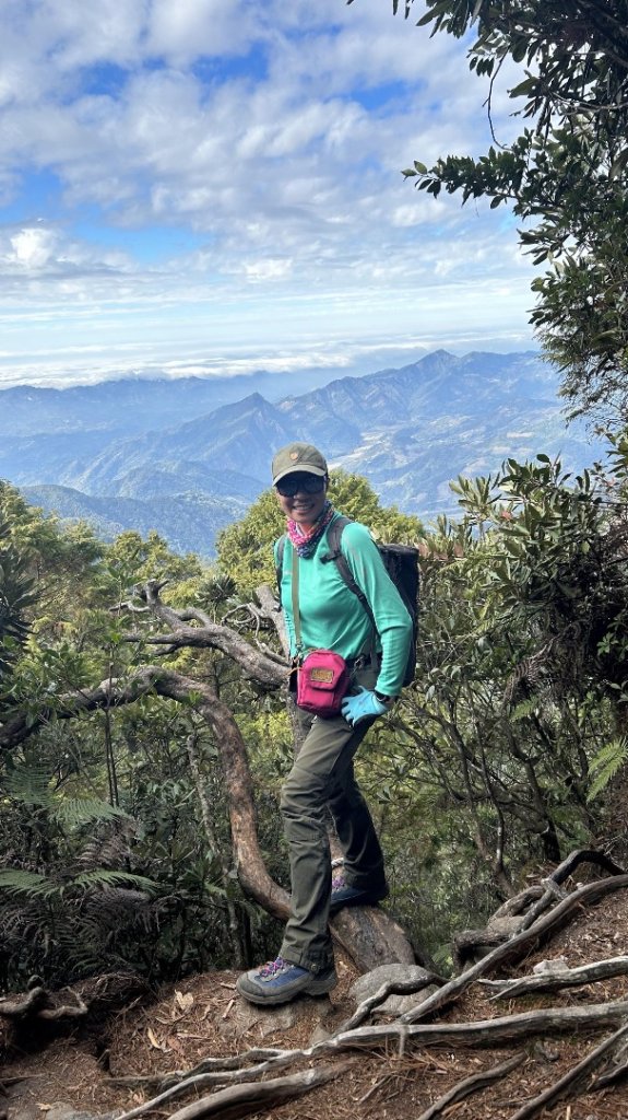 鳶嘴夕陽稍來山_2613504