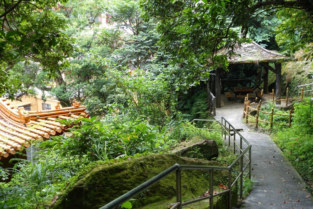 四獸山連走．彩繪岩壁．一線天_1105476