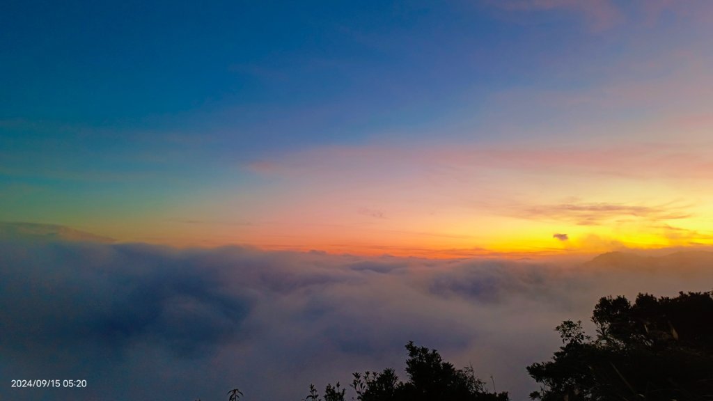 北宜郊山之濫觴 #琉璃光雲海 #火燒雲 #日出 #觀音圈 #霧虹  9/15封面圖