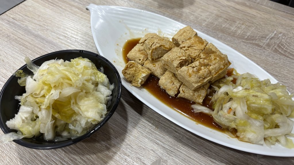 戈霸瀑布封面圖