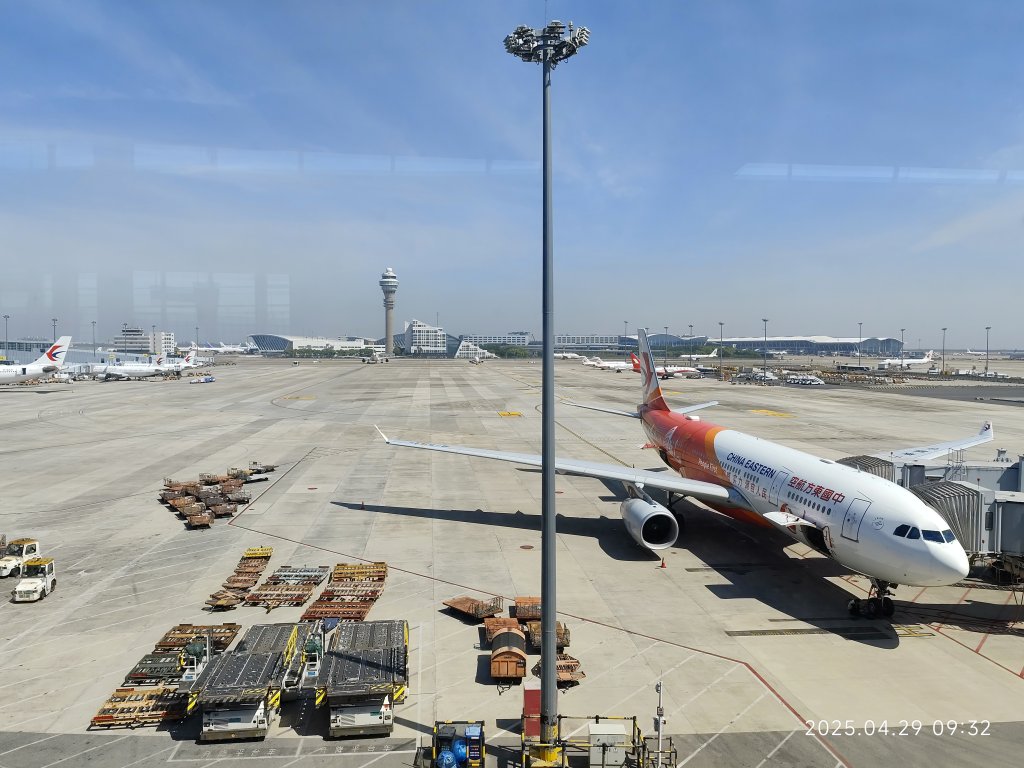 濟南全季酒店機場店; 濟南遙墻機場→上海浦東機場→臺灣桃園國際機場_2780881