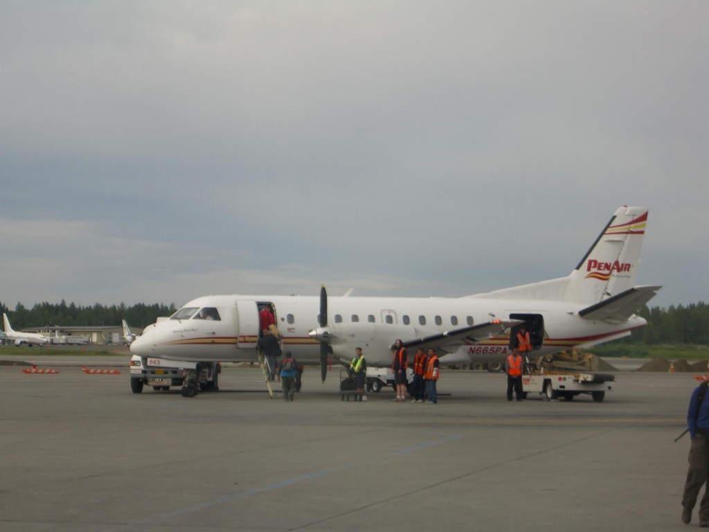 阿拉斯加 露營車 觀賞棕熊 捕食鮭魚健行之旅_51887