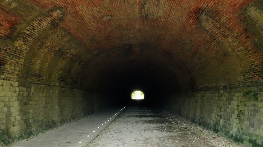 崎頂子母隧道,南十八尖山_2191115