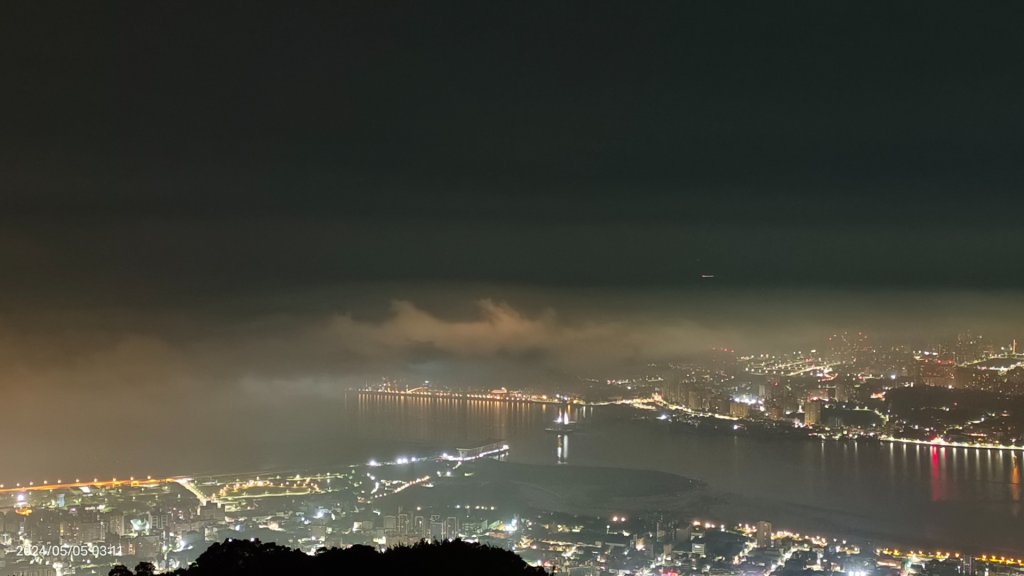 觀音山夜景琉璃光雲海&一彎血月5/5_2495623