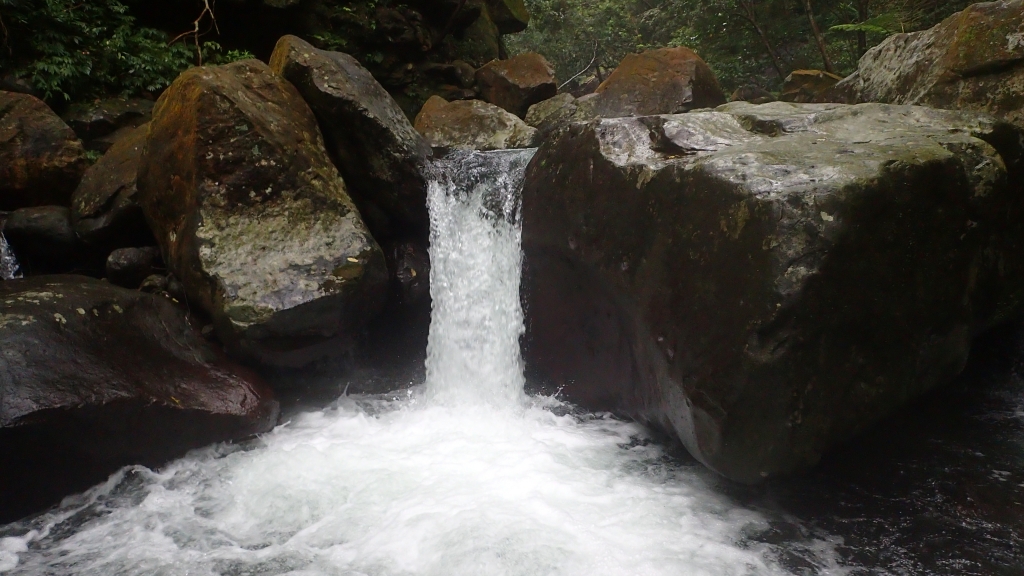 老梅溪上溯老梅瀑布、冷泉_53300