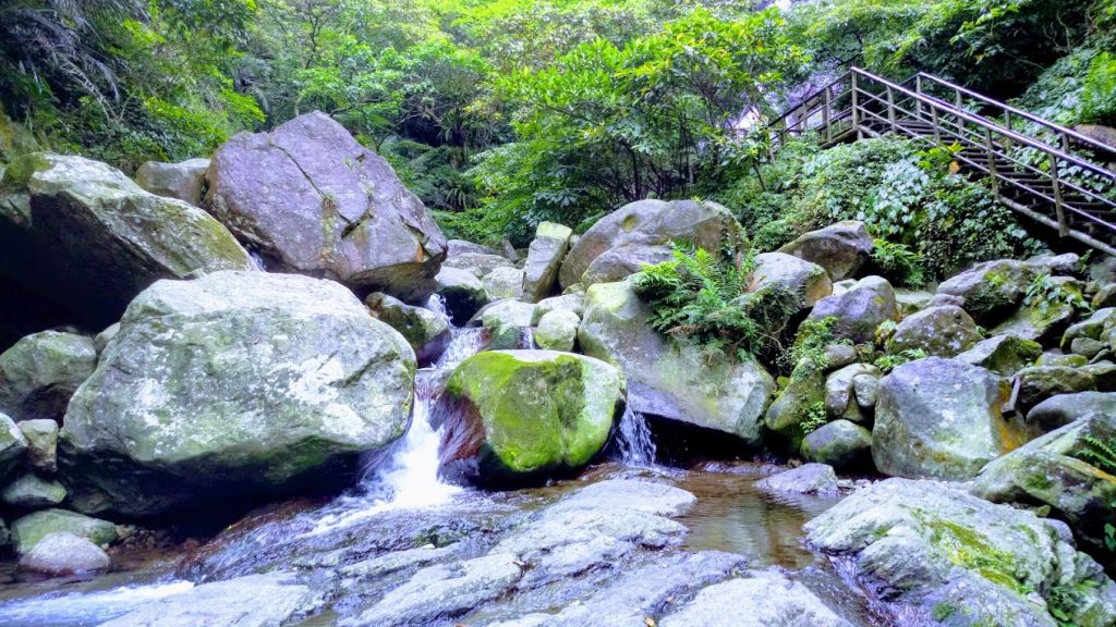 尖山湖與青山瀑布串走_319419