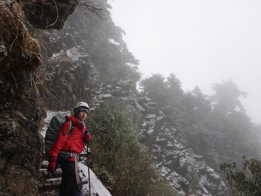 阿興阿賢~-13度的生日雪攀玉山_2706311