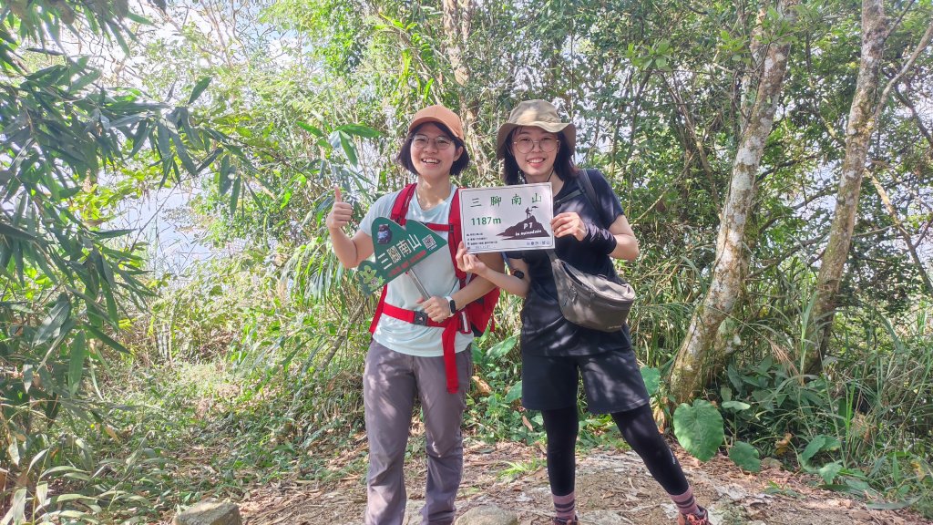 2021-11-07_三腳南山_1518565