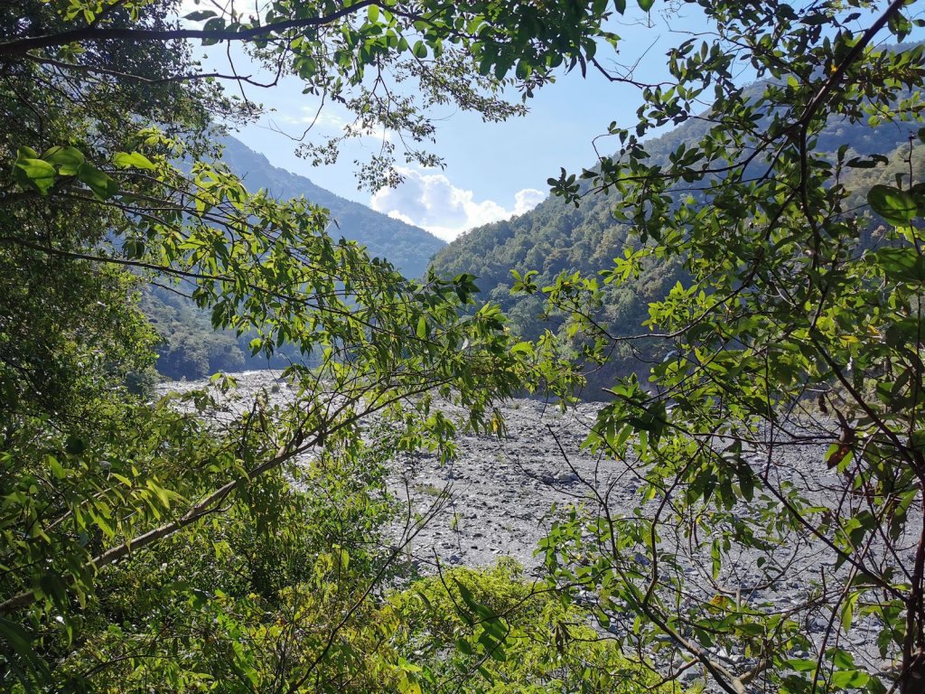 近臨雲海滿佈的干卓萬群峰-10/9~11_1139511