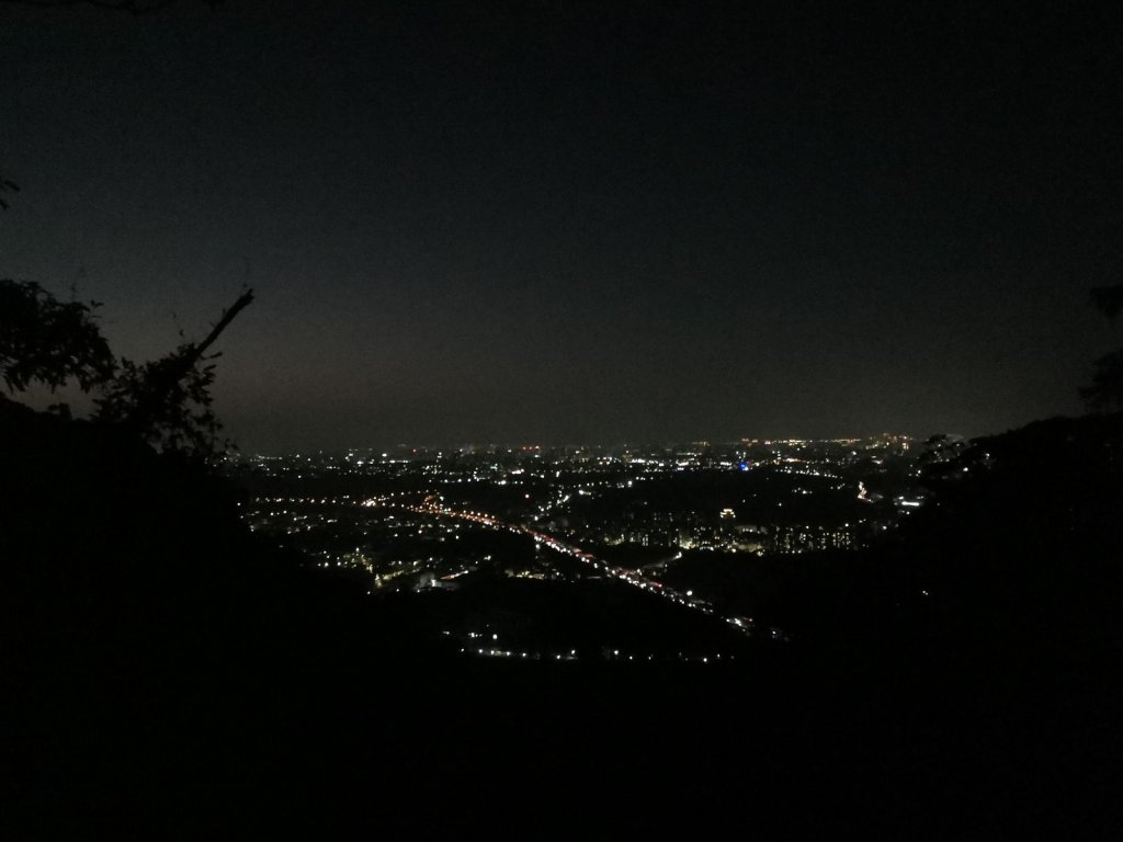 六寮古道→高峰植物園→鳳崎落日→石門水庫楓林→東眼山→鳶山→五酒桶山→台大椰林→富陽公園→象山步道_1667452