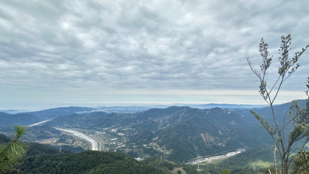 谷關白毛山封面圖