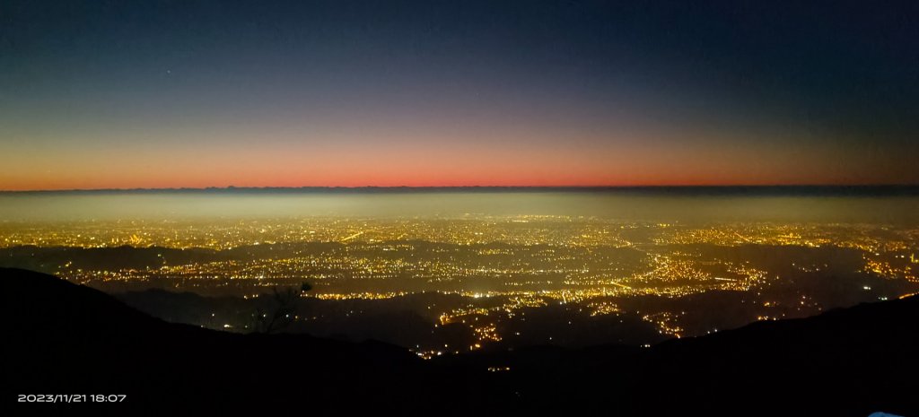 首登鳶嘴山-雲霧瀰漫/夕陽晚霞/星空夜景/琉璃光？11/21_2357127