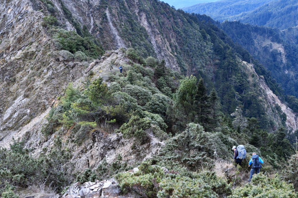 干卓萬群峰下武界_957683