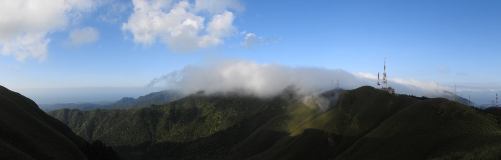 山中何所有，嶺上多白雲。 只可自怡悅，不堪持贈君。4/5陽明山再見雲瀑&觀音圈_1663155