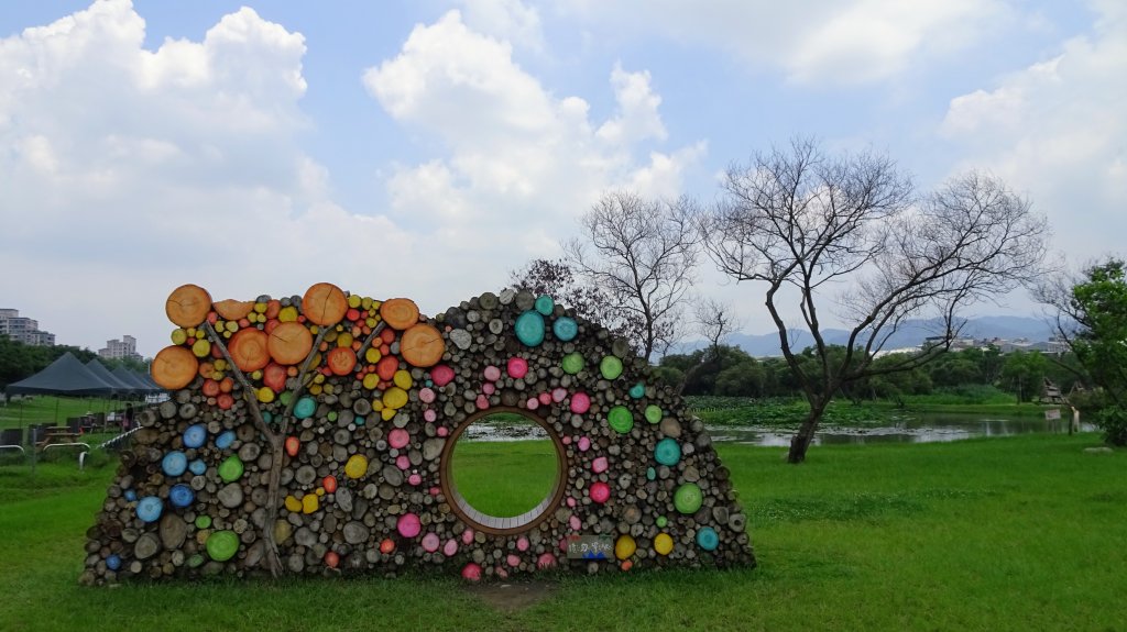山佳荷花池封面圖