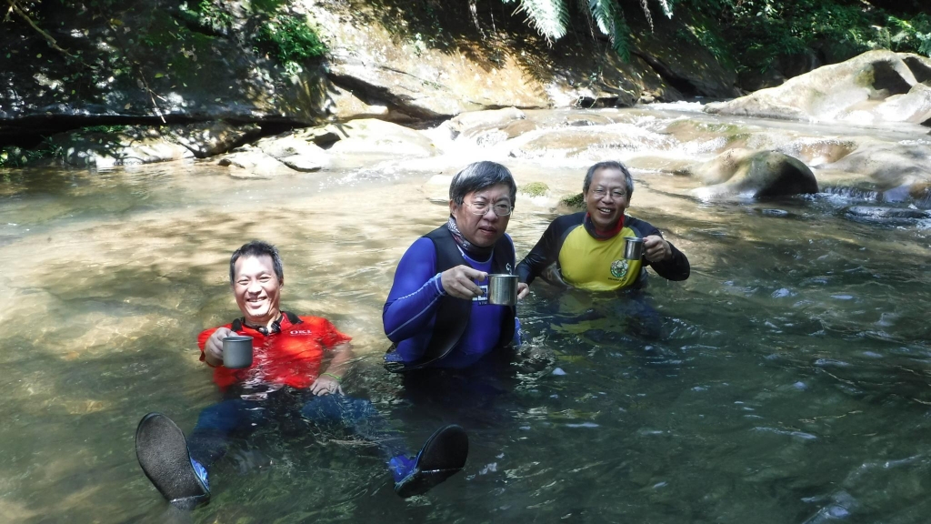 平溪線旁的山水秘境-灰窯溪溯溪_53498