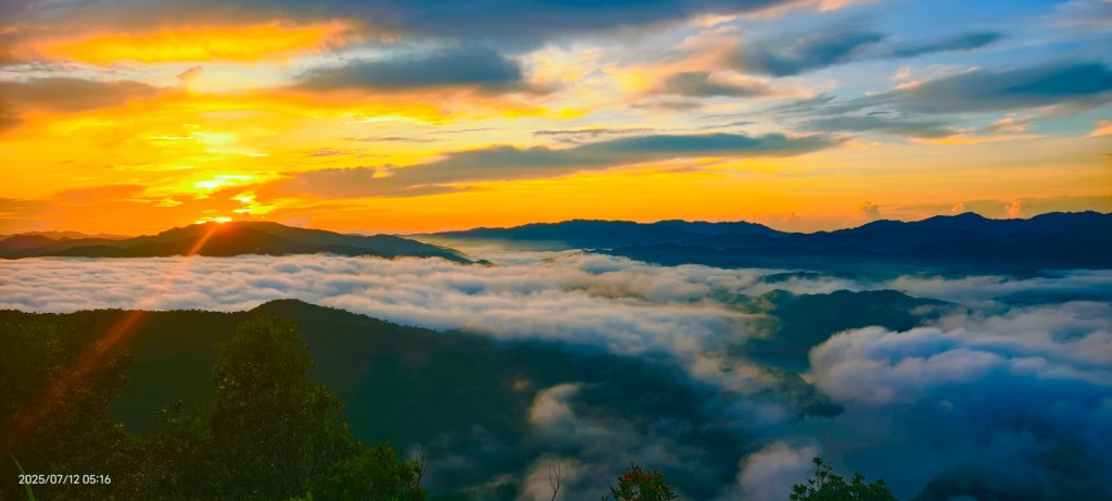 石碇趴趴走追雲趣 #石碇後山 #琉璃光 #月光雲海 #日出雲海 7/12&15_2834314