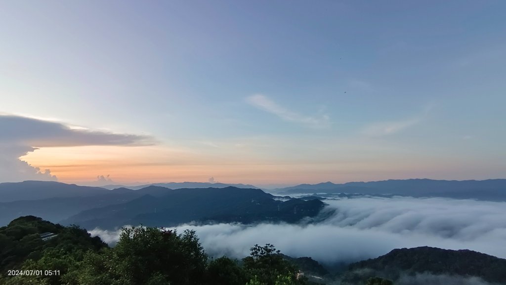 石碇趴趴走追雲趣 - 夜景 #琉璃光雲海流瀑 & 曙光火燒雲 & 藍天 #雲海流瀑 7/1&10_2539158