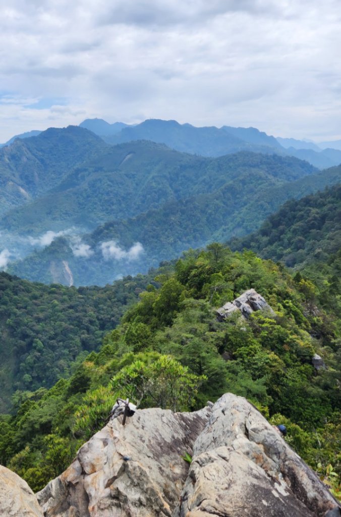 【中級山縱走】最美中級山，鳶嘴西稜縱走（鳶嘴山，醜崠山，長壽山）_2741347