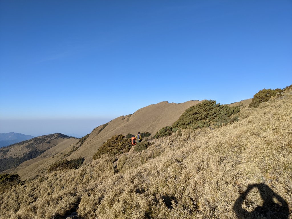 天氣很好但鹿山很遠的玉山後四峰_1750837